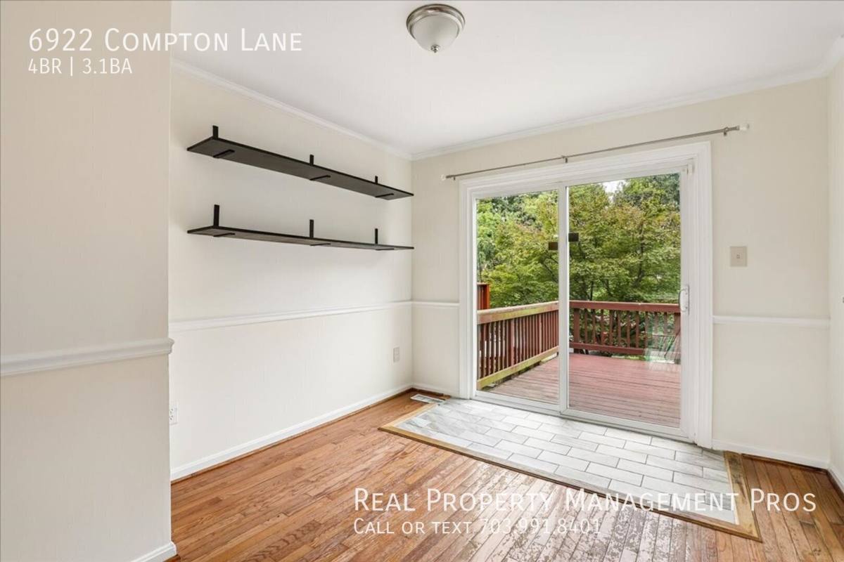 Townhouse for rent at 6922 Compton Lane, Centreville, VA 20121