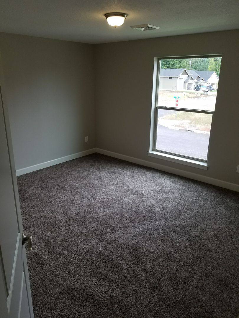 Apartment for rent at 784 Fox St, Stayton, OR 97383