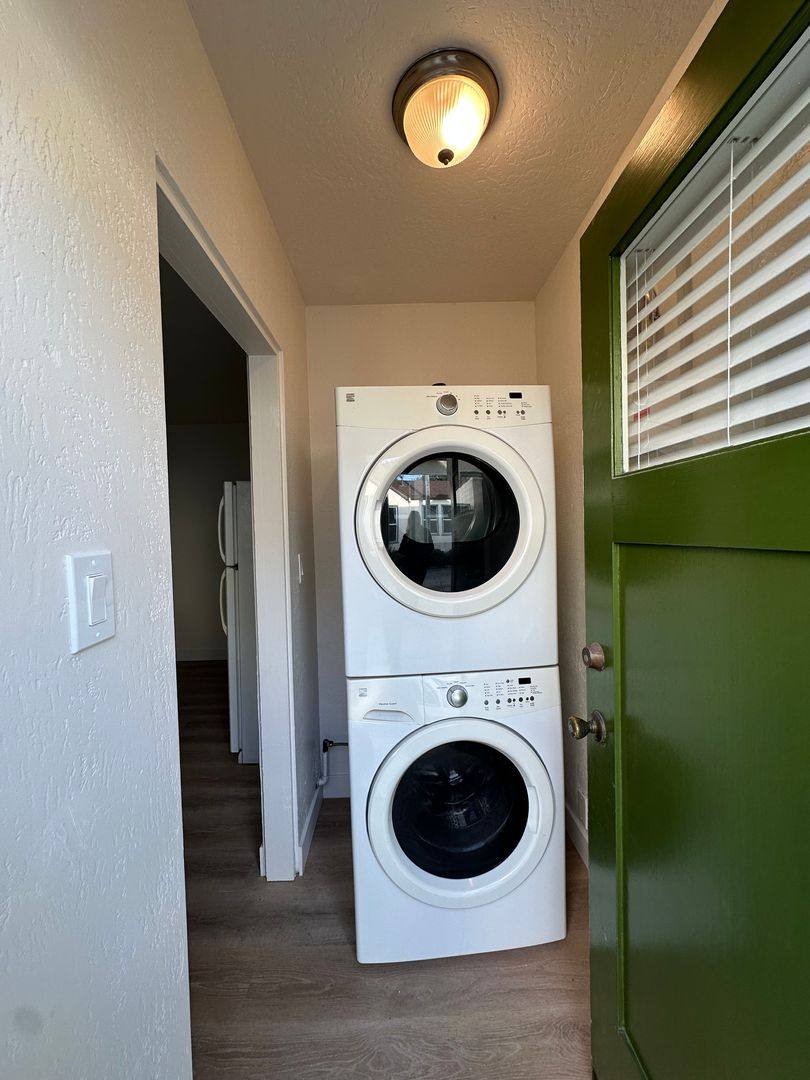 Apartment for rent at 413-413 1 2 Montgomery, Santa Barbara, CA 93103