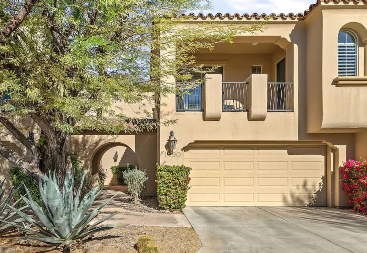 Townhouse for rent at Willow Crest Townhome, 65568 Acoma Ave, Desert Hot Springs, CA 92240