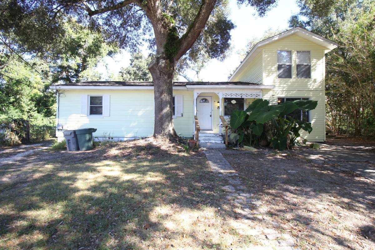 Apartment for rent at 5 N Edgewood Circle #C, Pensacola, FL 32506