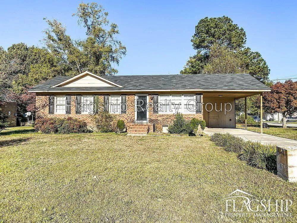 House for rent at 4448 W Moore St, Farmville, NC 27828