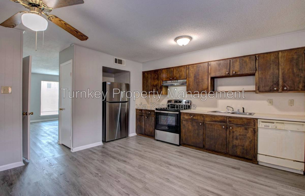 Apartment for rent at 1901 Sanford Dr #1, Little Rock, AR 72227