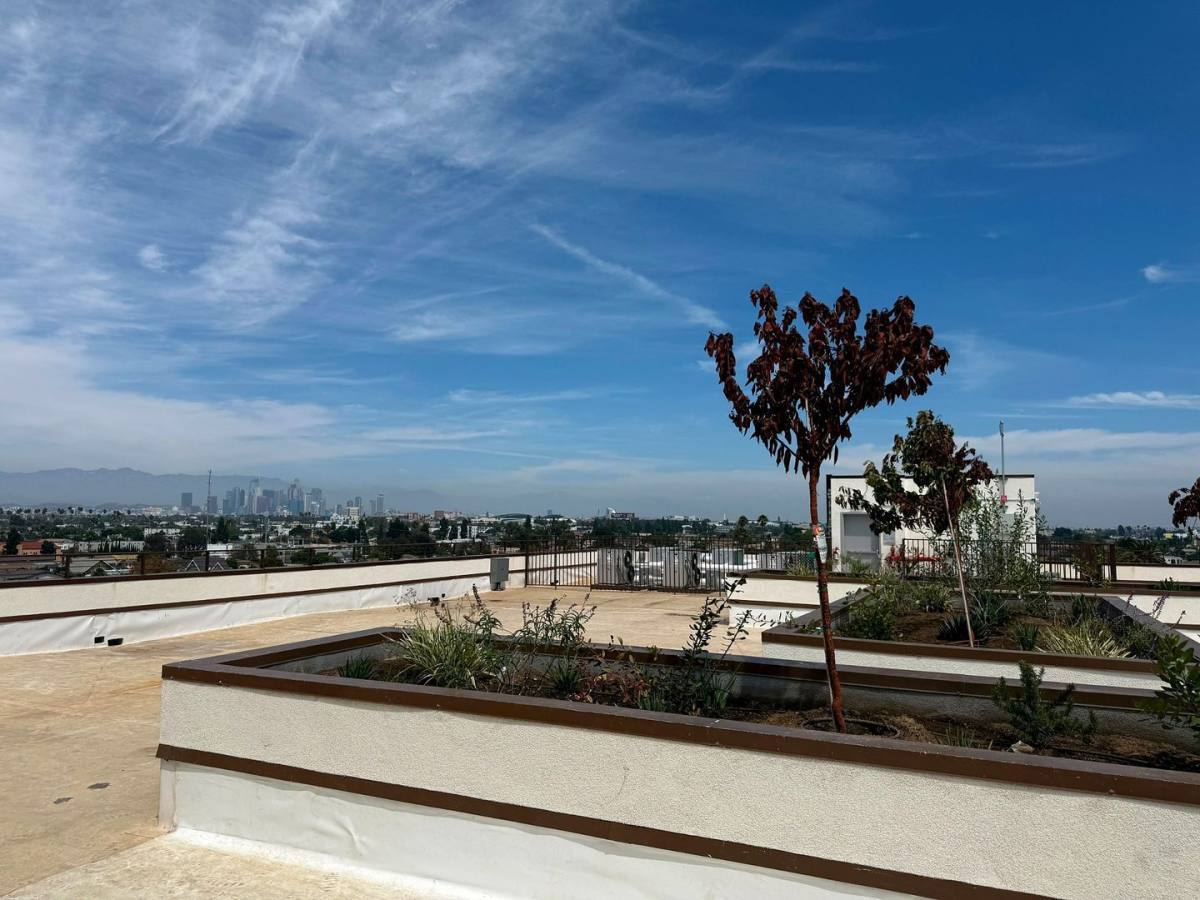 Apartment for rent at 4186 S Western Ave #218A, Los Angeles, CA 90062