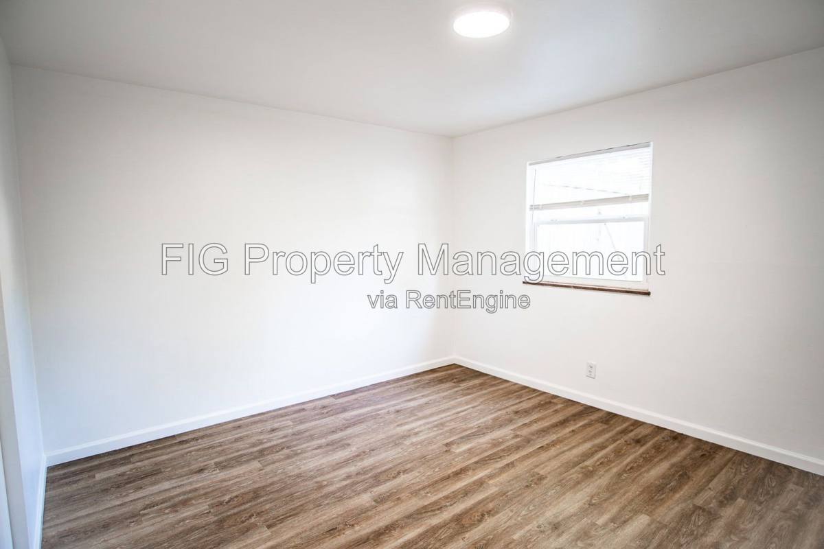 Apartment for rent at 315 N Castle St #LEVEL, Knoxville, TN 37914
