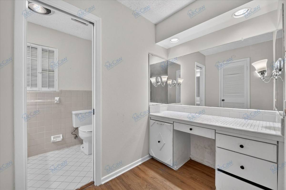Apartment for rent at 4900 Inverness Ave, Fort Worth, TX 76132