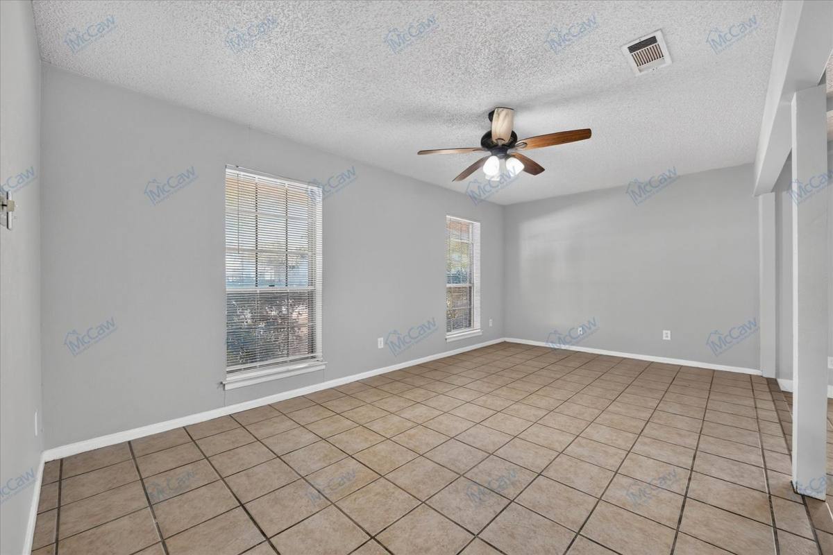 Apartment for rent at 4902 Inverness Ave, Fort Worth, TX 76132