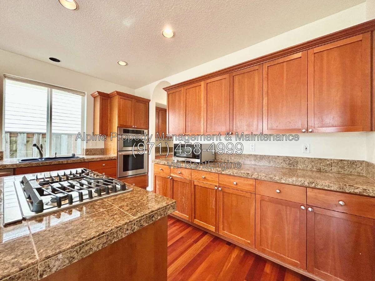 4143 NW Meisner Dr, Portland, OR 97229 - House for Rent - Image 3