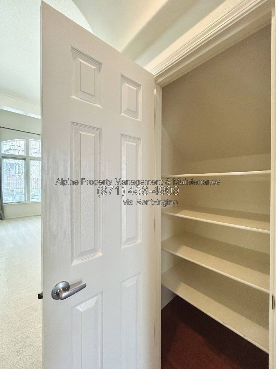 4143 NW Meisner Dr, Portland, OR 97229 - House for Rent - Image 13