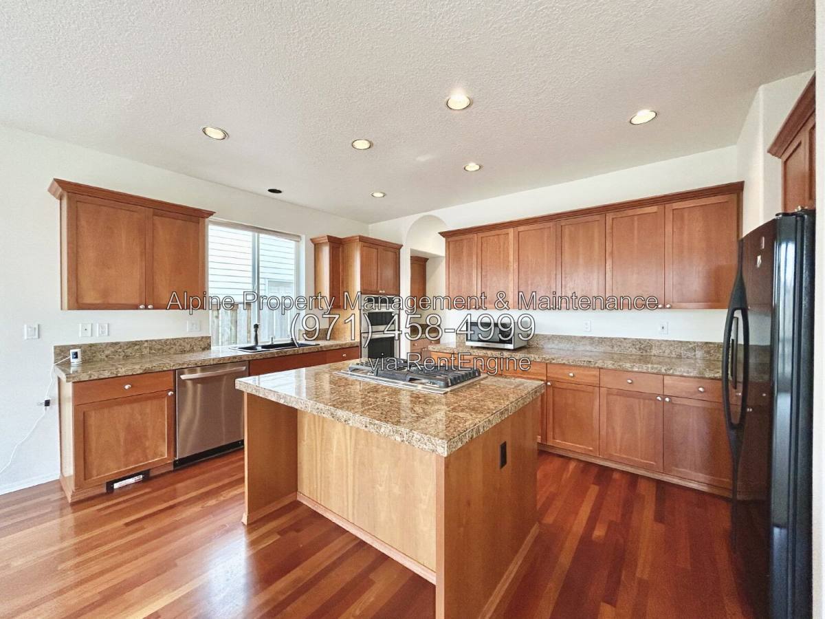 4143 NW Meisner Dr, Portland, OR 97229 - House for Rent - Image 2