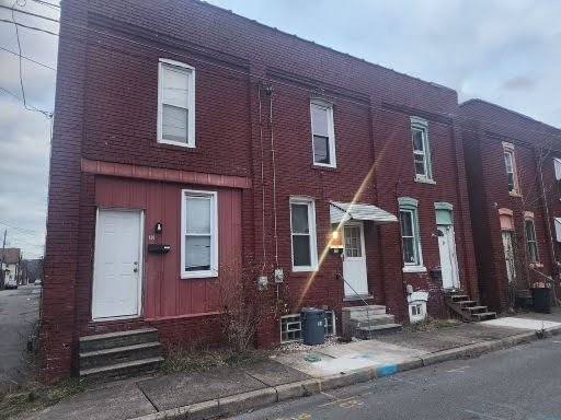 Townhouse for rent at 33 Fleetwood St, Johnstown, PA 15901
