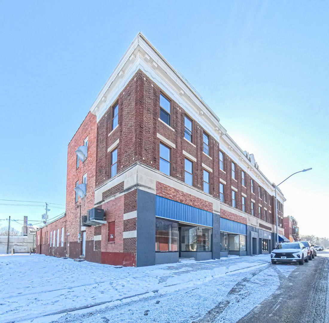 Apartment for rent at 205 1st St NW, Hampton, IA 50441