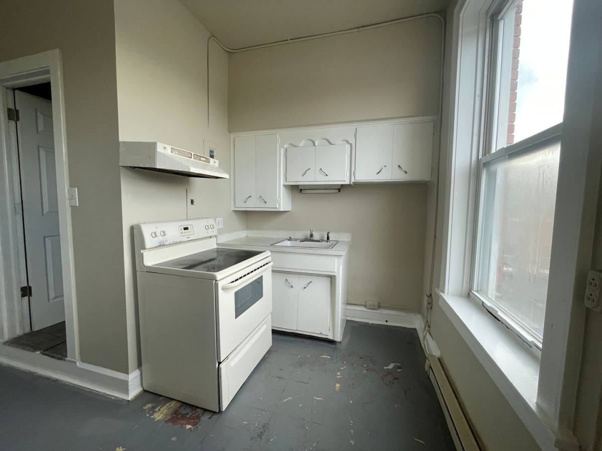 Apartment for rent at 205 1st St NW, Hampton, IA 50441