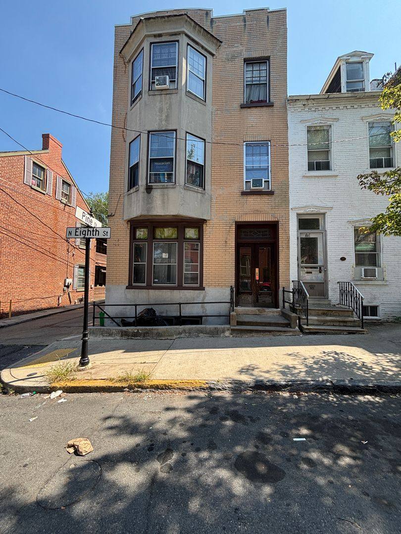 Apartment for rent at 323 N 8th St, Allentown, PA 18102