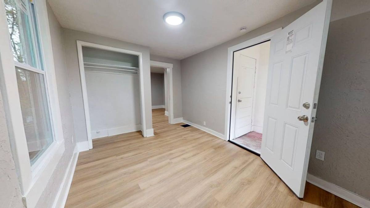 Apartment for rent at 1141 McKinley Ave, Akron, OH 44306