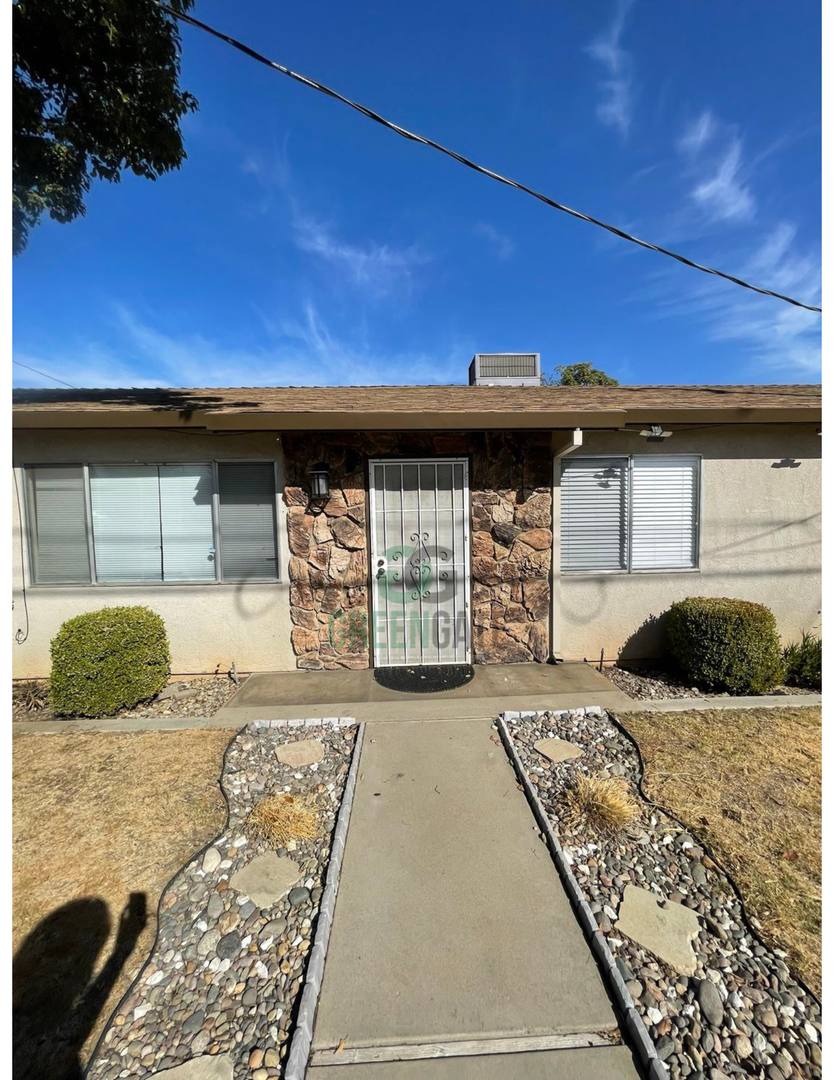 House for rent at 332 W G St, Oakdale, CA 95361