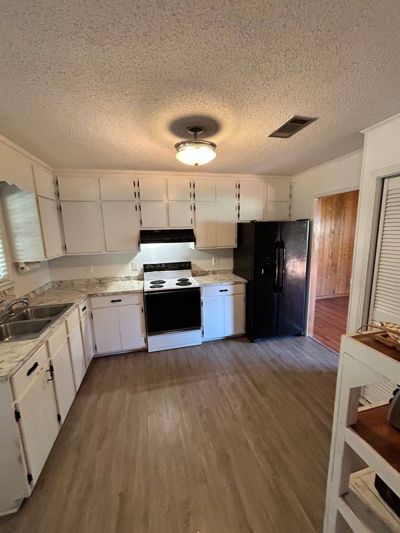 House for rent at 716 N Cedar St, Foley, AL 36535