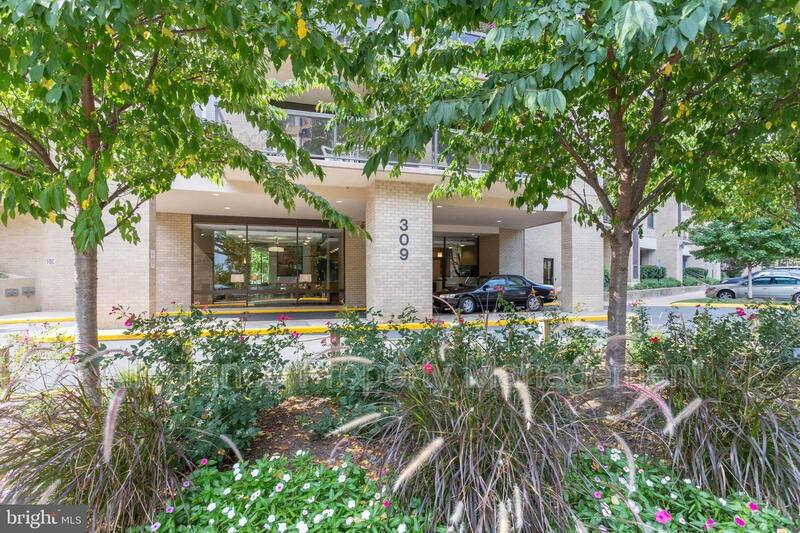 Condo for rent at 309 Yoakum Parkway #1705, Alexandria, VA 22304