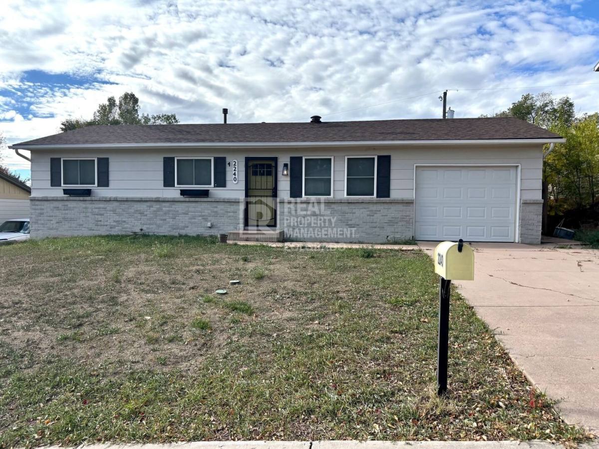 House for rent at 2240 Flintwood Dr, Colorado Springs, CO 80910