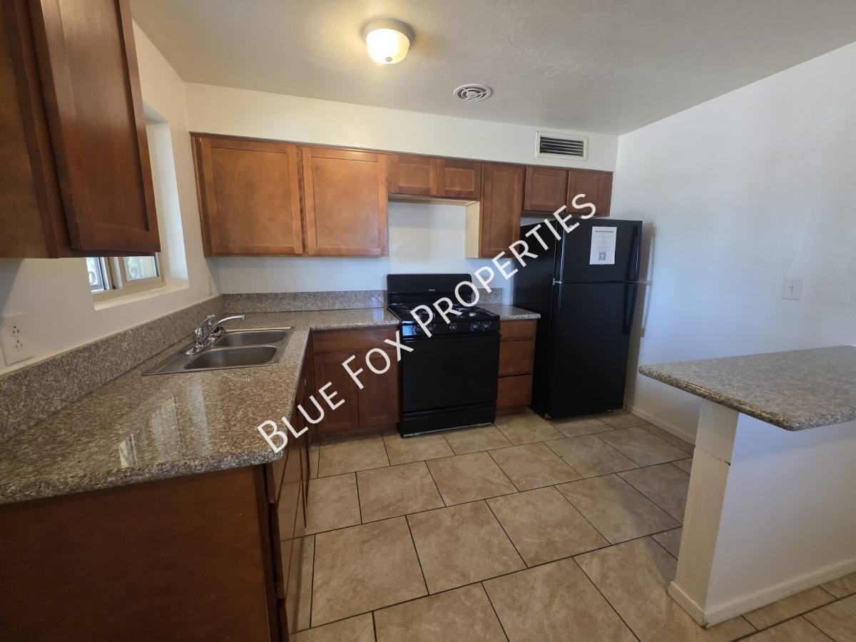 House for rent at 3807 E Dover Stravenue, Tucson, AZ 85706