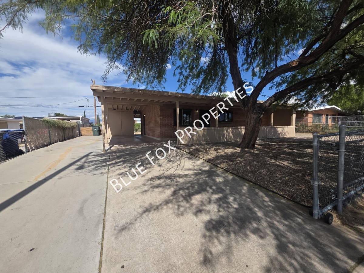 House for rent at 3807 E Dover Stravenue, Tucson, AZ 85706