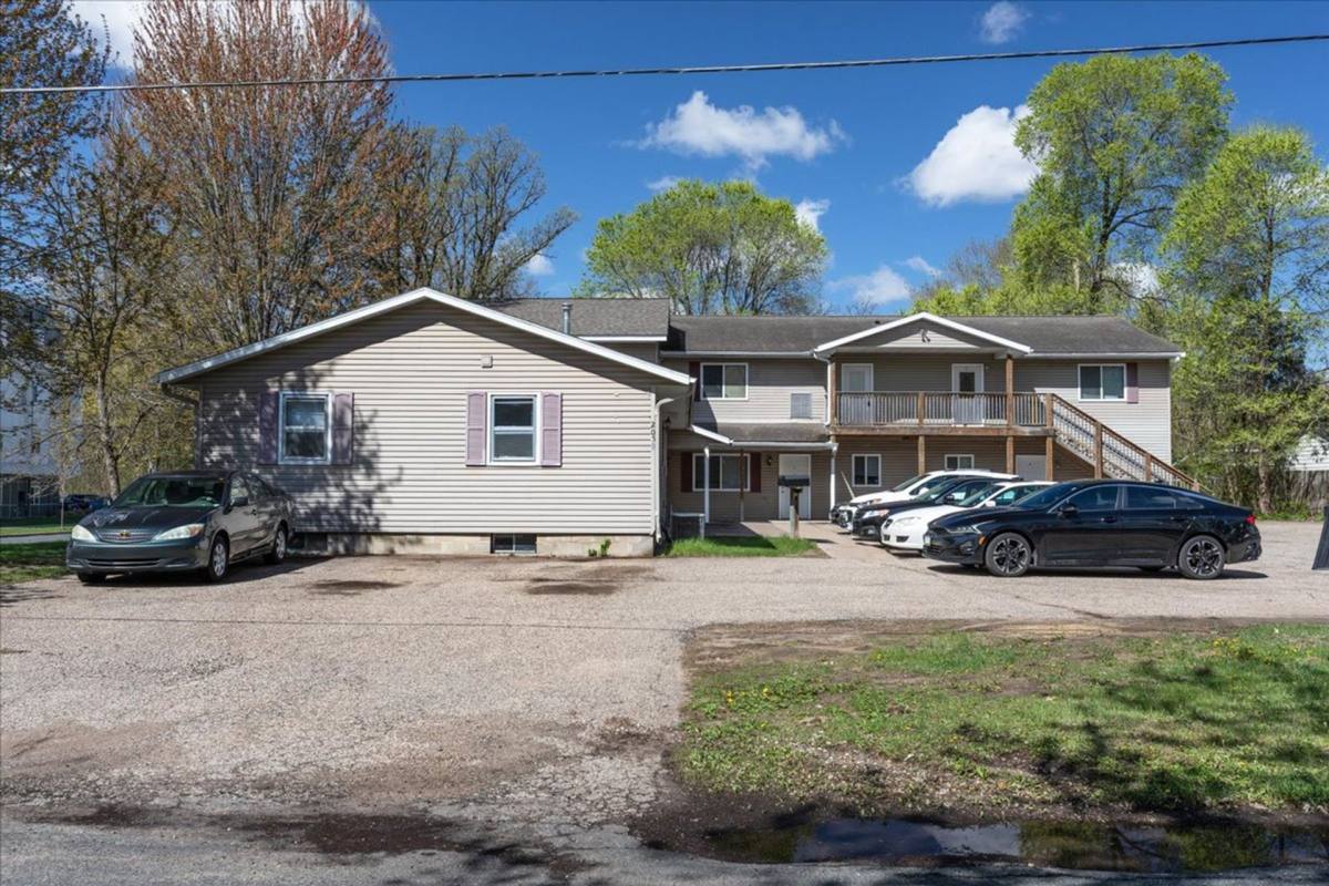 Apartment for rent at 205 17th Ave W, Menomonie, WI 54751