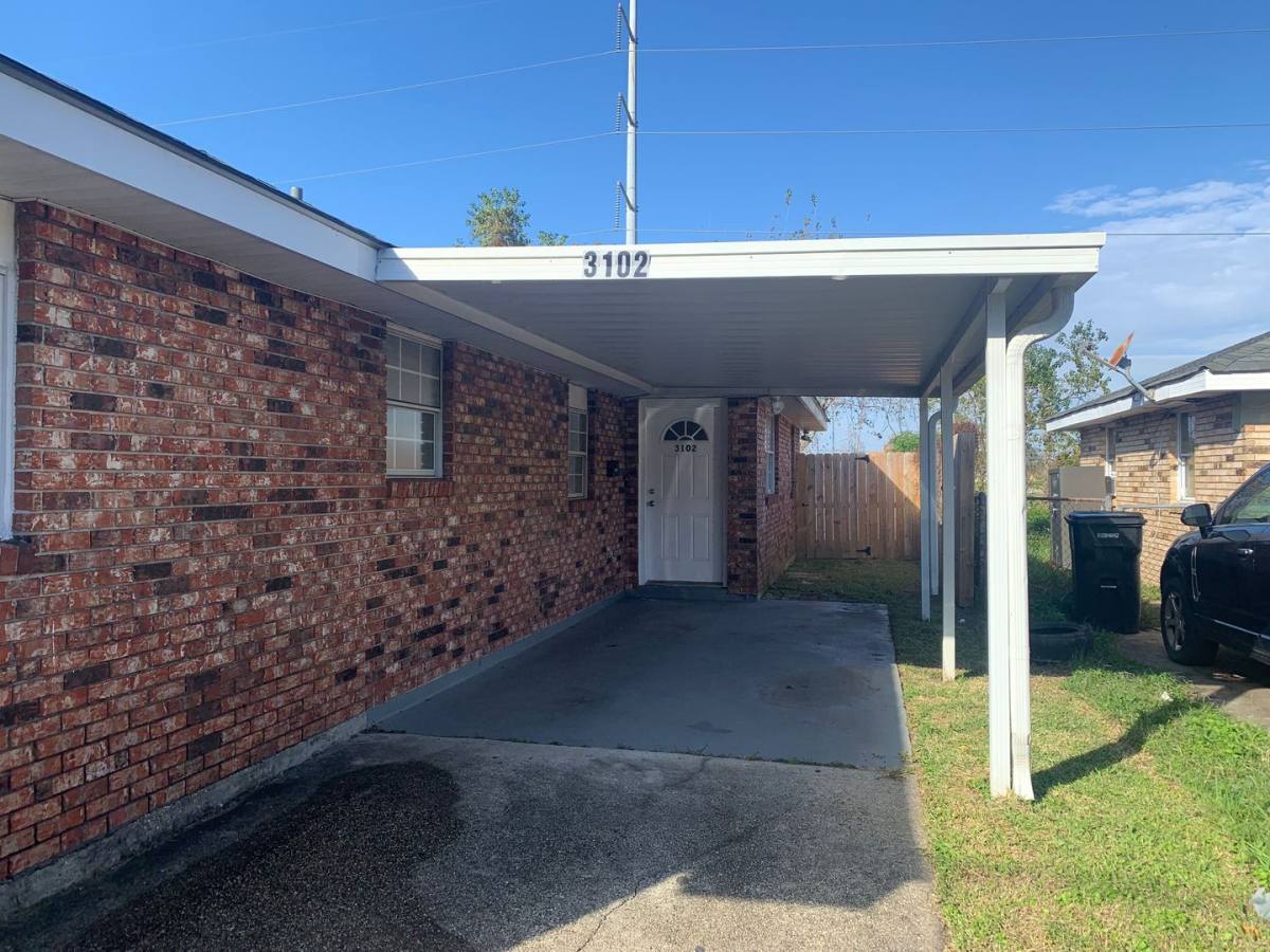 Apartment for rent at 3100-02 Pakenham Dr, Chalmette, LA 70043