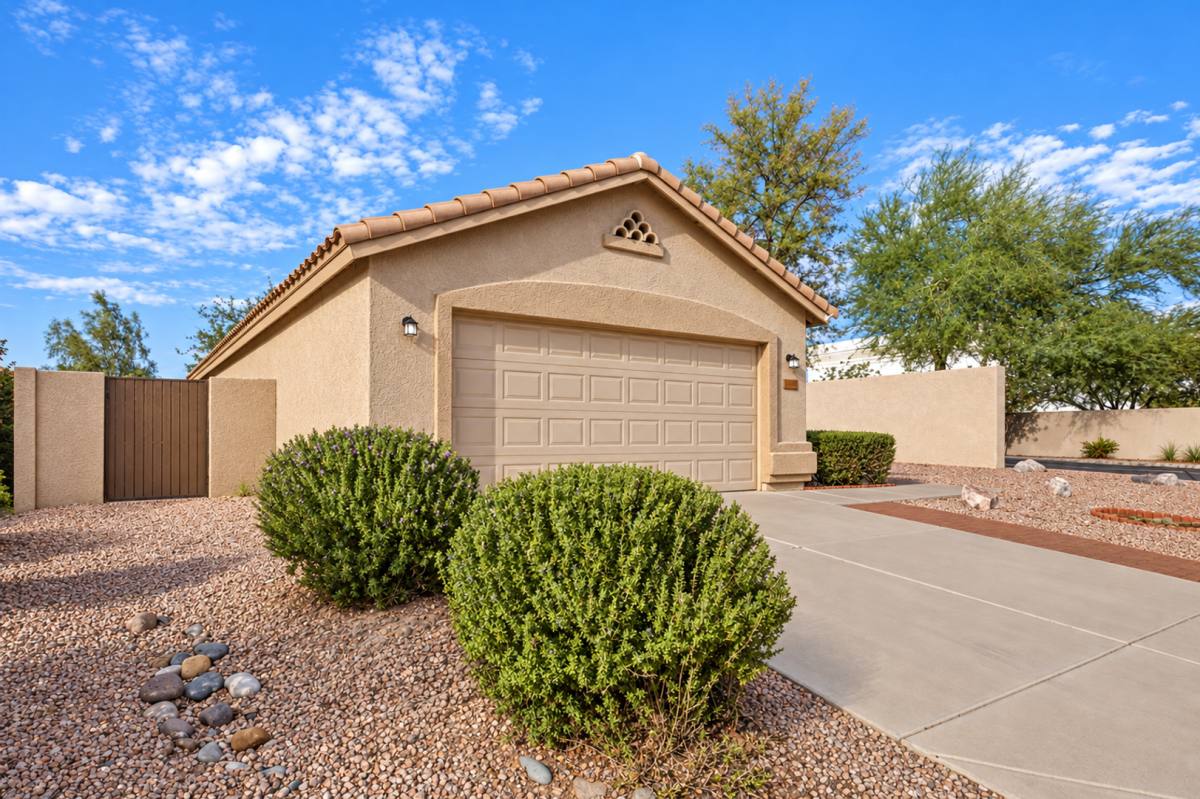 House for rent at 6906 W Phelps Rd, Peoria, AZ 85382