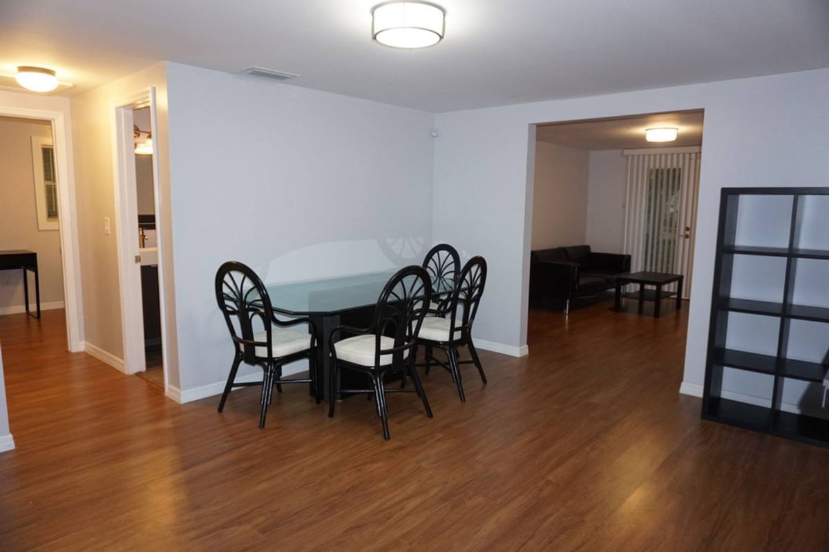 House for rent at 1250 46th St, Sarasota, FL 34234