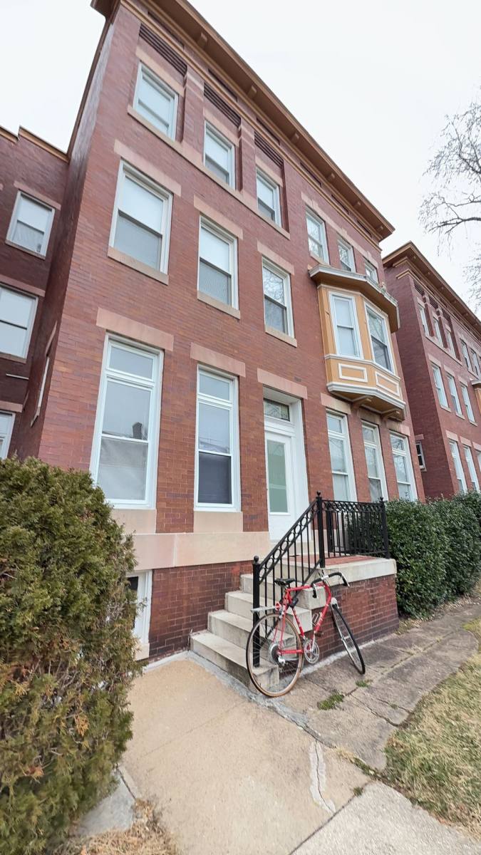 Apartment for rent at 3029 N Calvert St, Baltimore, MD 21218