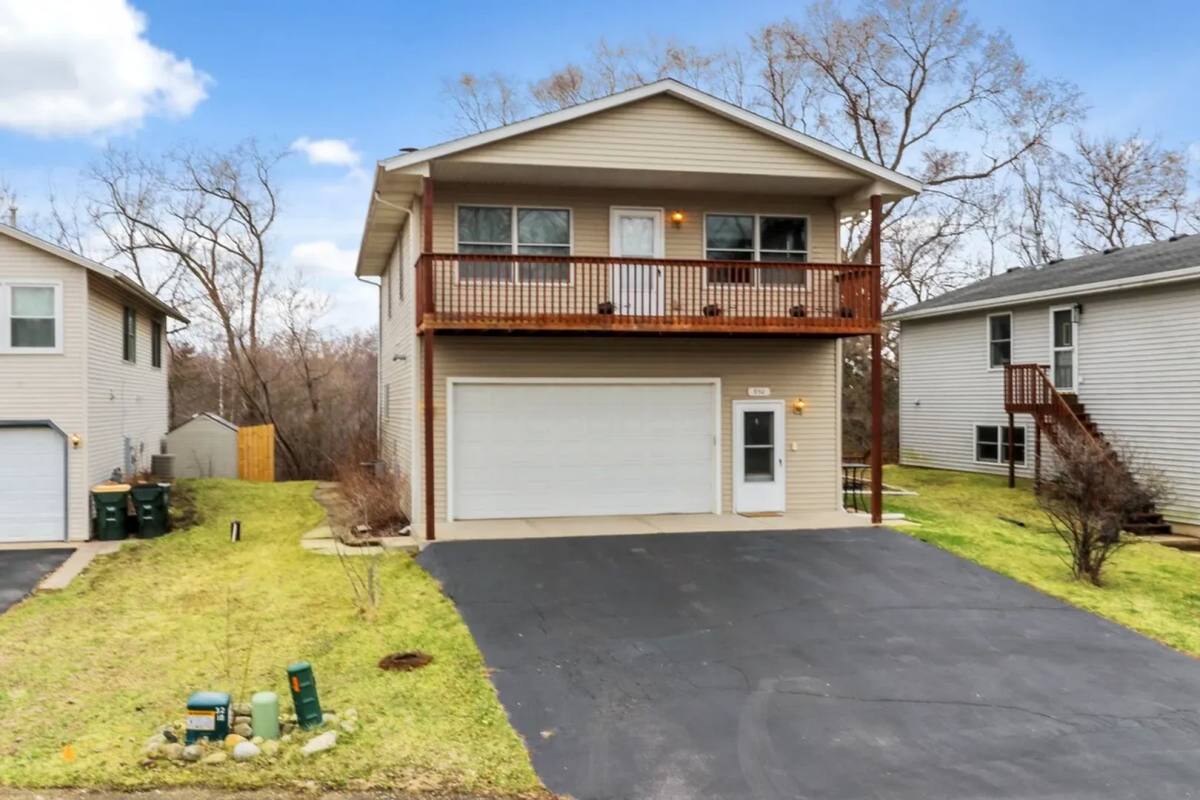 House for rent at 950 Rhyner's Lane, Twin Lakes, WI 53181