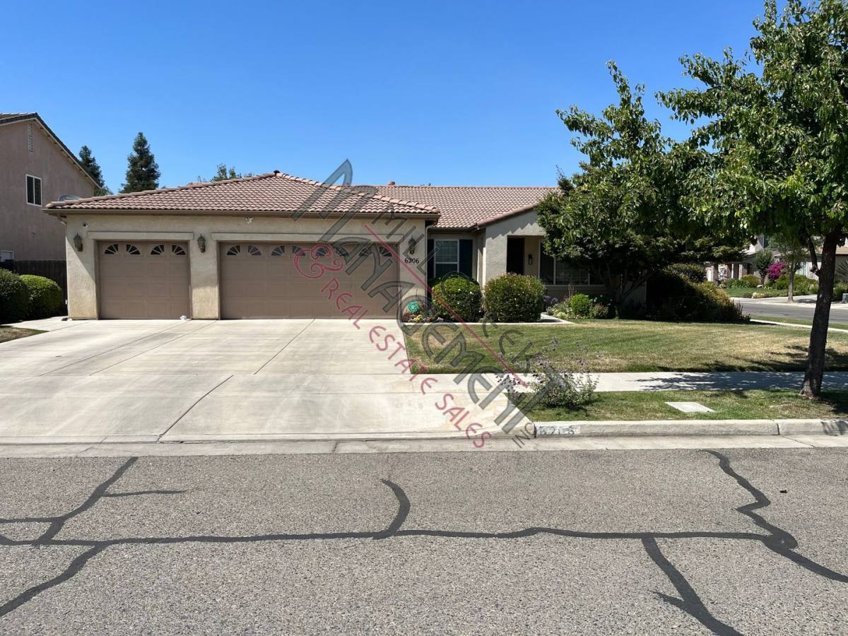 House for rent at 6206 W Perez Court, Visalia, CA 93291