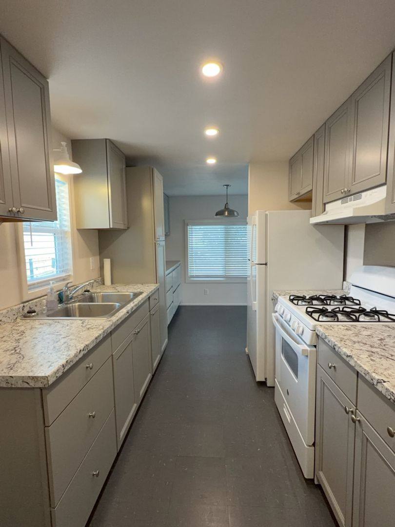 Apartment for rent at 13590 Eastlake Dr Extension, Clearlake, CA 95422