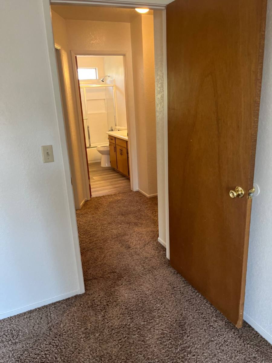 Apartment for rent at 603 N Quince Ave #B, Exeter, CA 93221