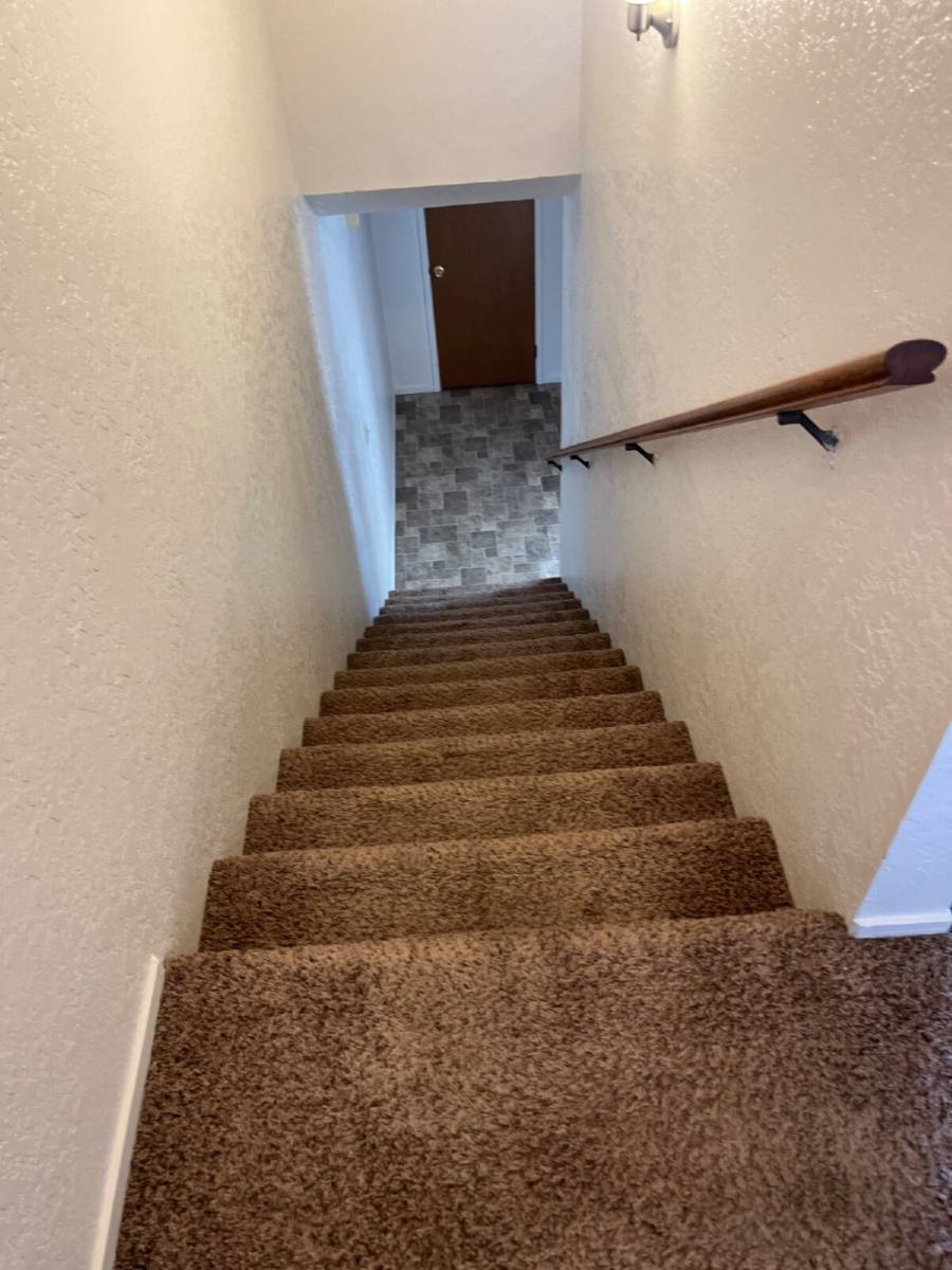 Apartment for rent at 603 N Quince Ave #B, Exeter, CA 93221