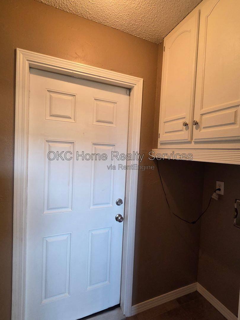 House for rent at 1012 Cooper Lane, Yukon, OK 73099