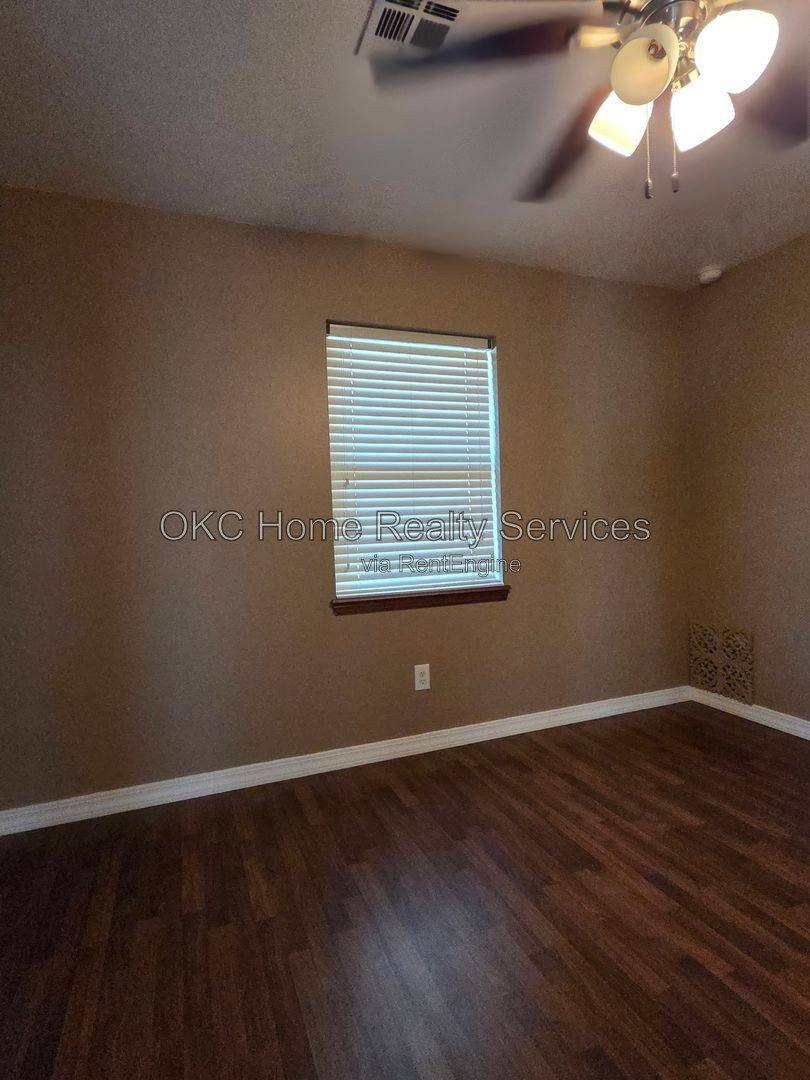 House for rent at 1012 Cooper Lane, Yukon, OK 73099