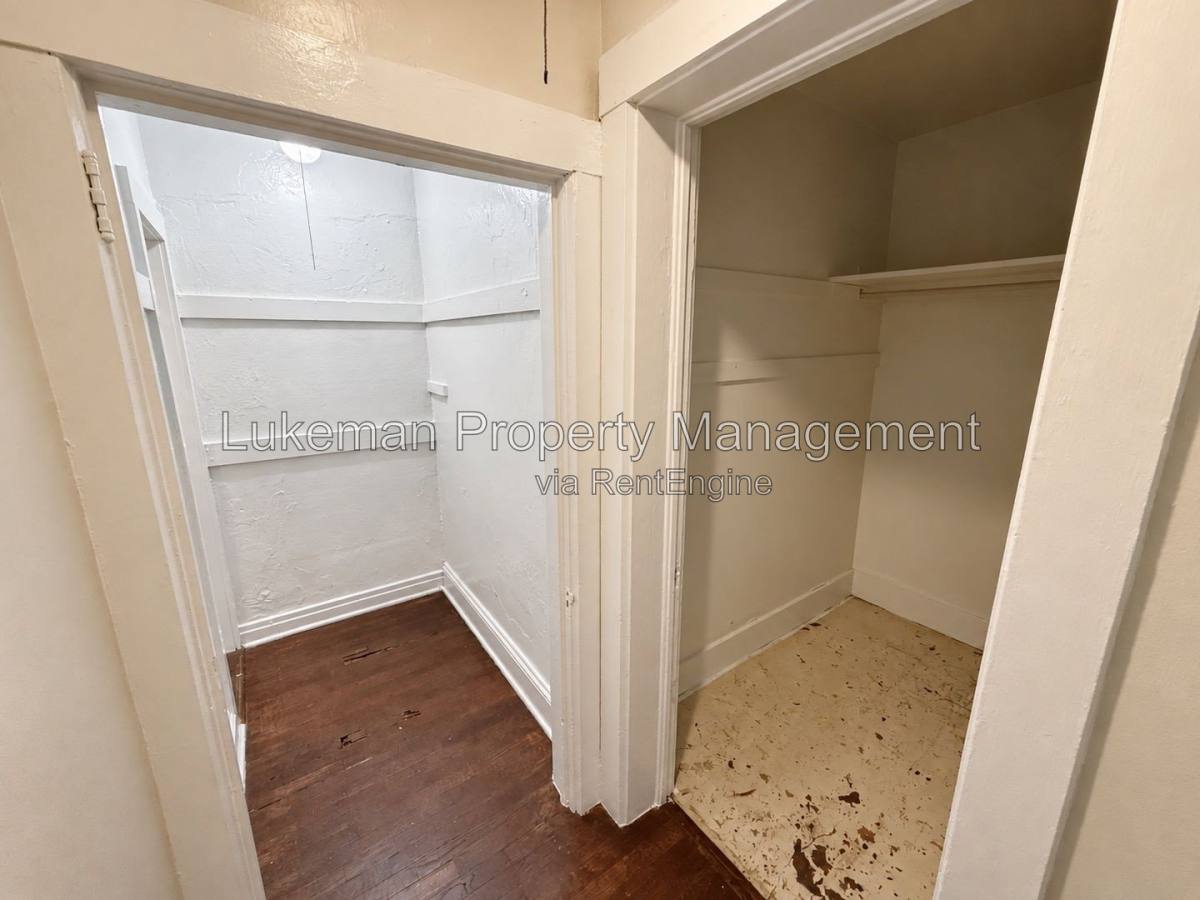 Apartment for rent at 447 W Walnut St #15, Kalamazoo, MI 49007