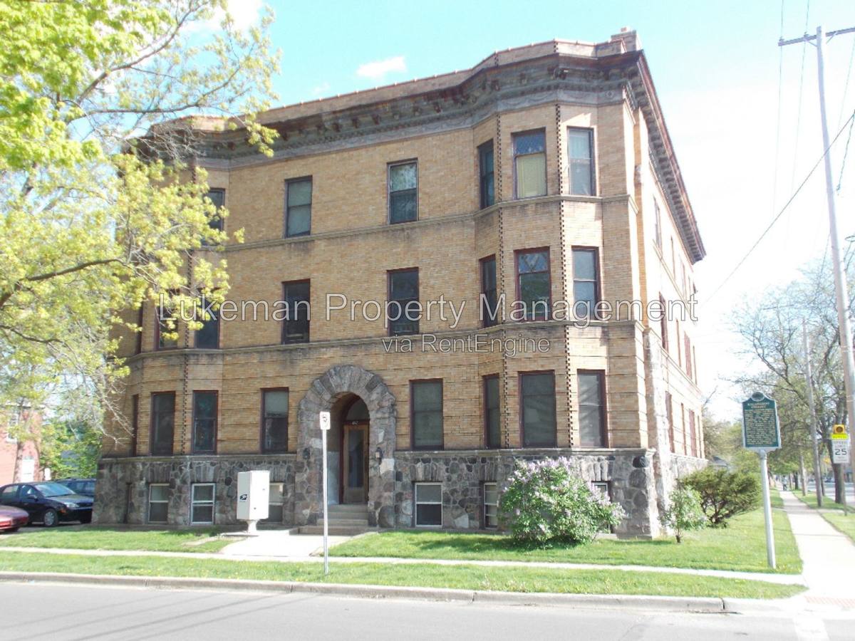 Apartment for rent at 447 W Walnut St #15, Kalamazoo, MI 49007