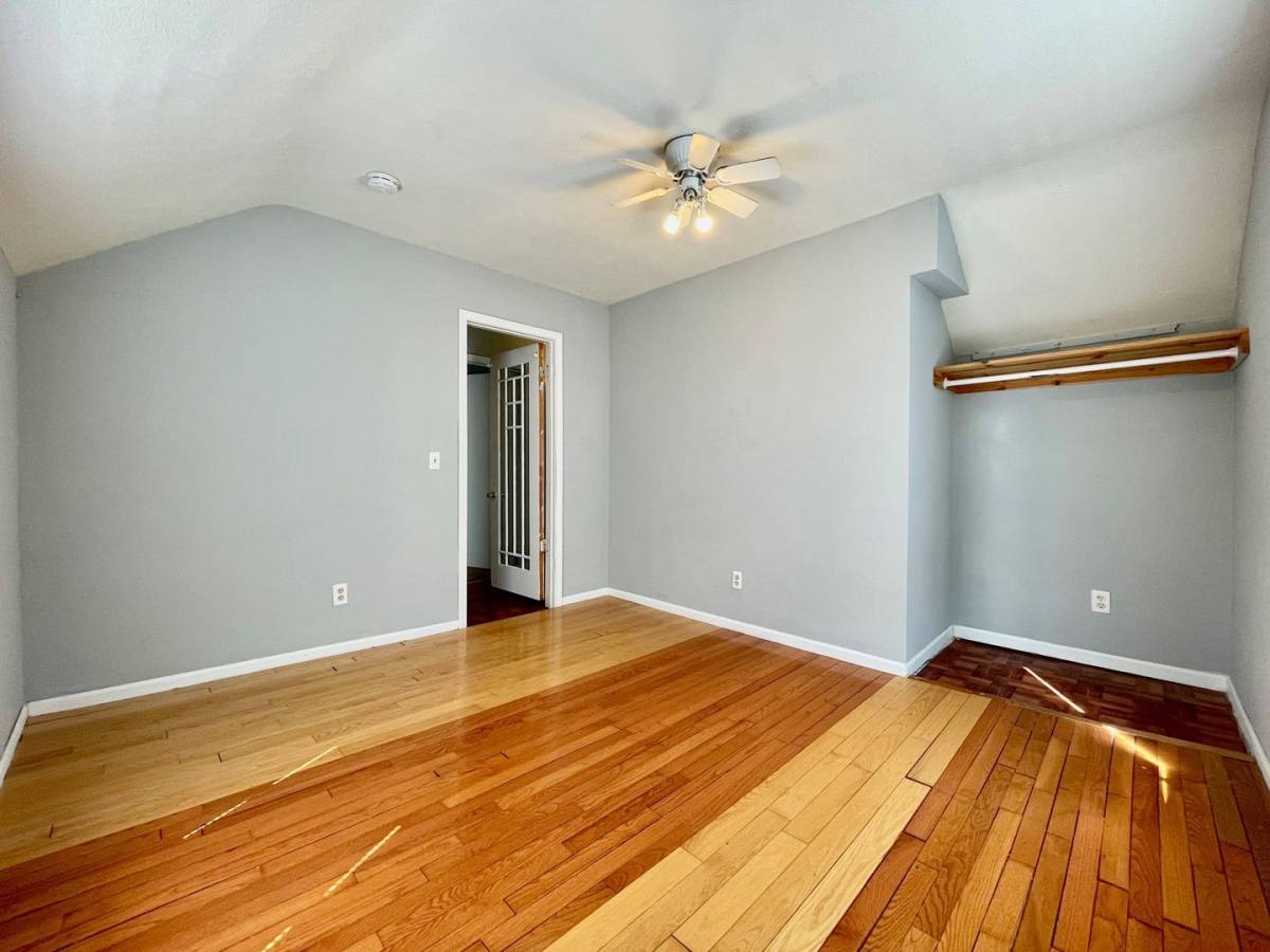 House for rent at 817 Fenimore Ave, Kalamazoo, MI 49048