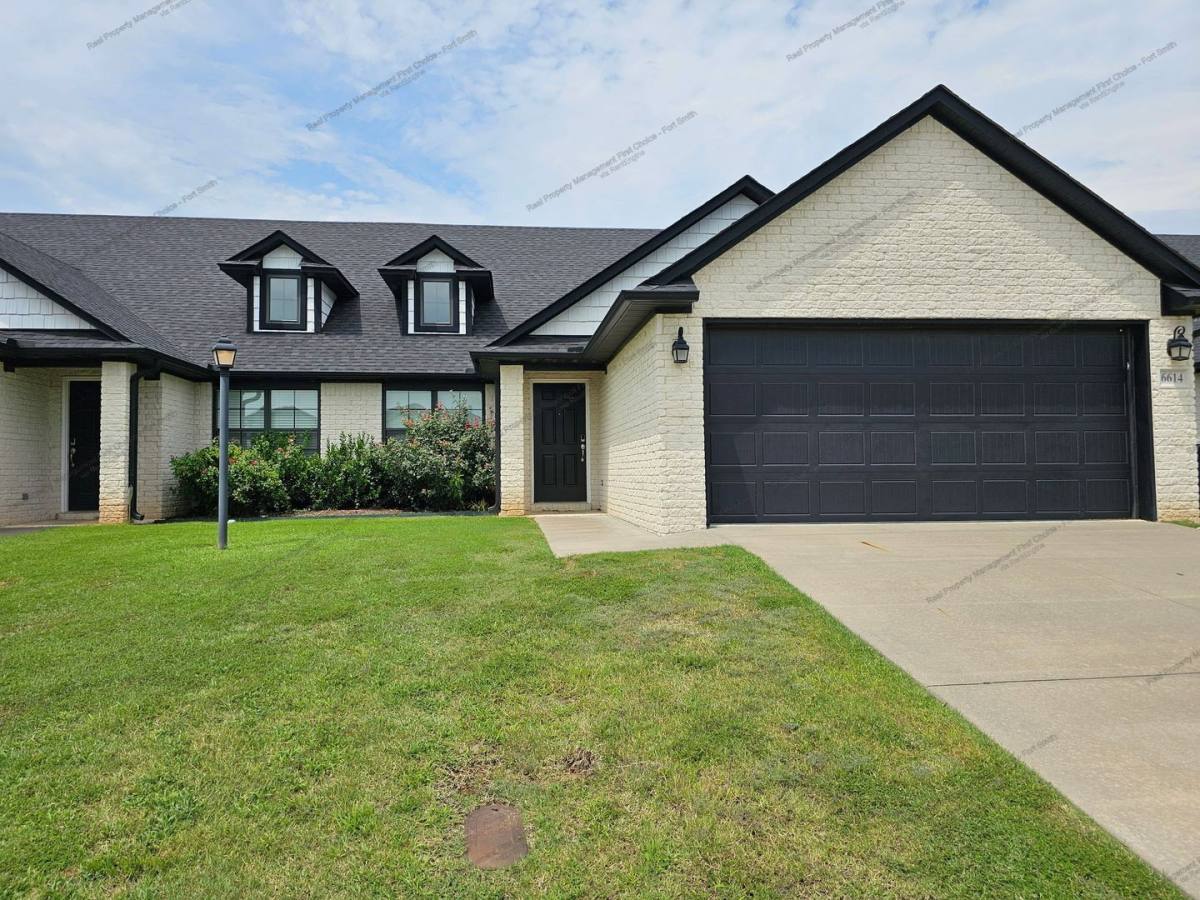 Apartment for rent at 6614 Leightyn Lane, Fort Smith, AR 72916