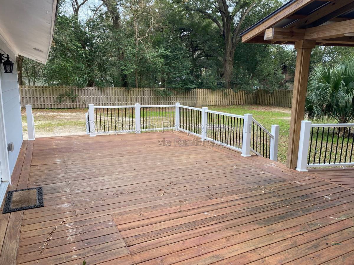 House for rent at 117 Bayliss Court, Pensacola, FL 32505