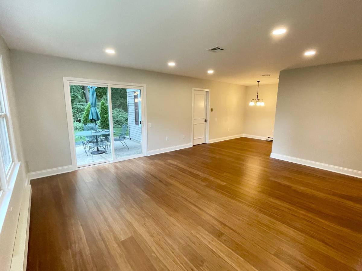 Townhouse for rent at 293B Sharon Way, Monroe Township, NJ 08831
