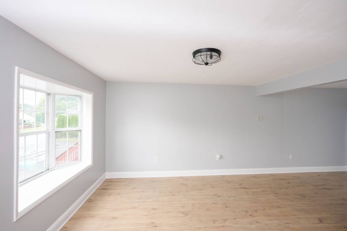 House for rent at 1421 E Caracas Ave, Hershey, PA 17033