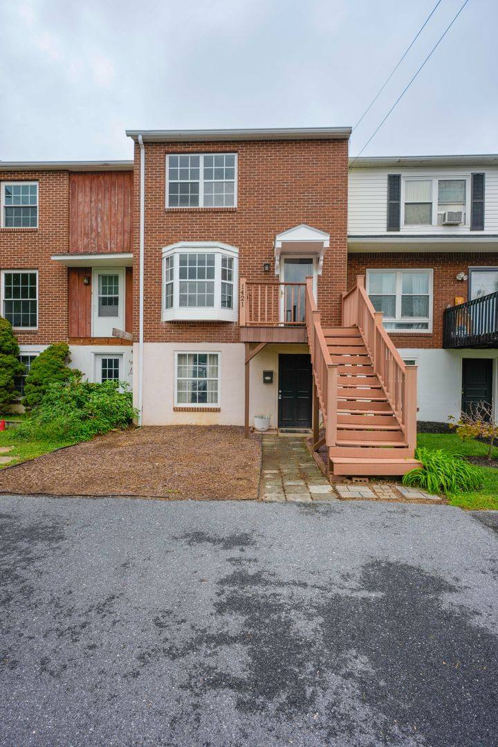 House for rent at 1421 E Caracas Ave, Hershey, PA 17033