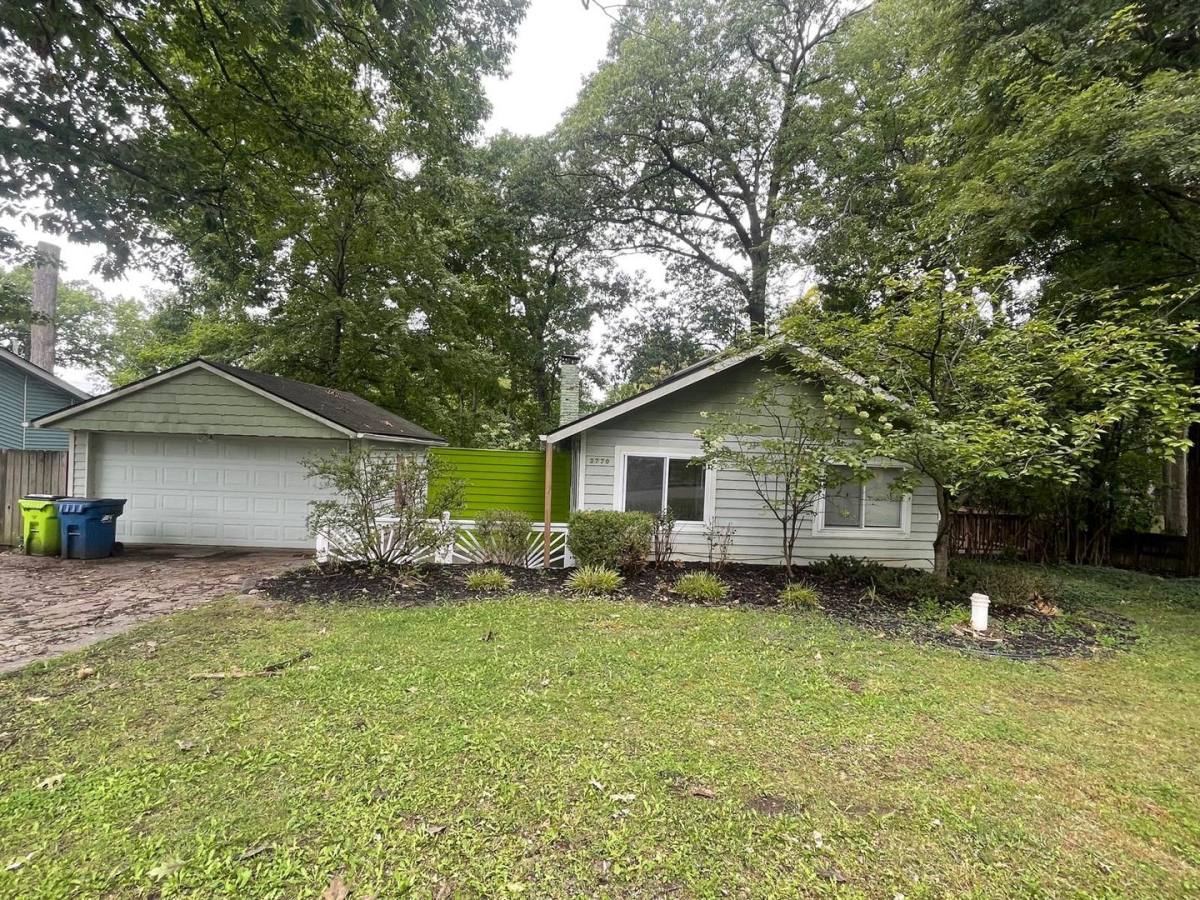 House for rent at 3770 Woodview Ave, West Bloomfield, MI 48324