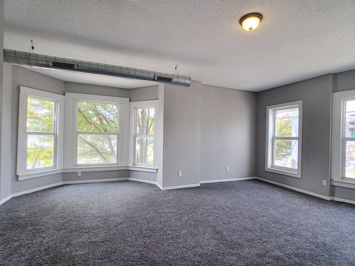 Apartment for rent at 702-704 18th Ave, Moline, IL 61265