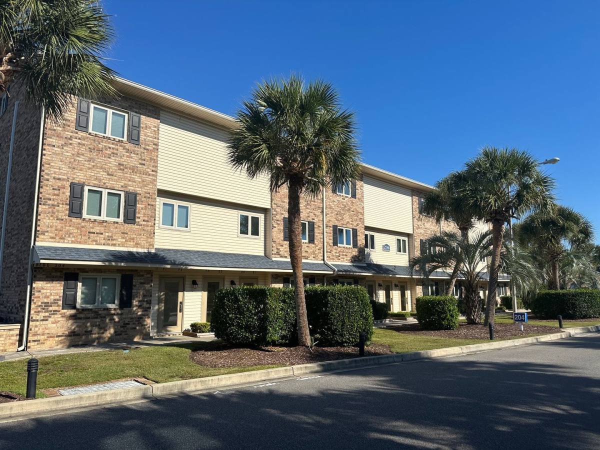 Condo for rent at 204 Double Eagle Dr, Myrtle Beach, SC 29575