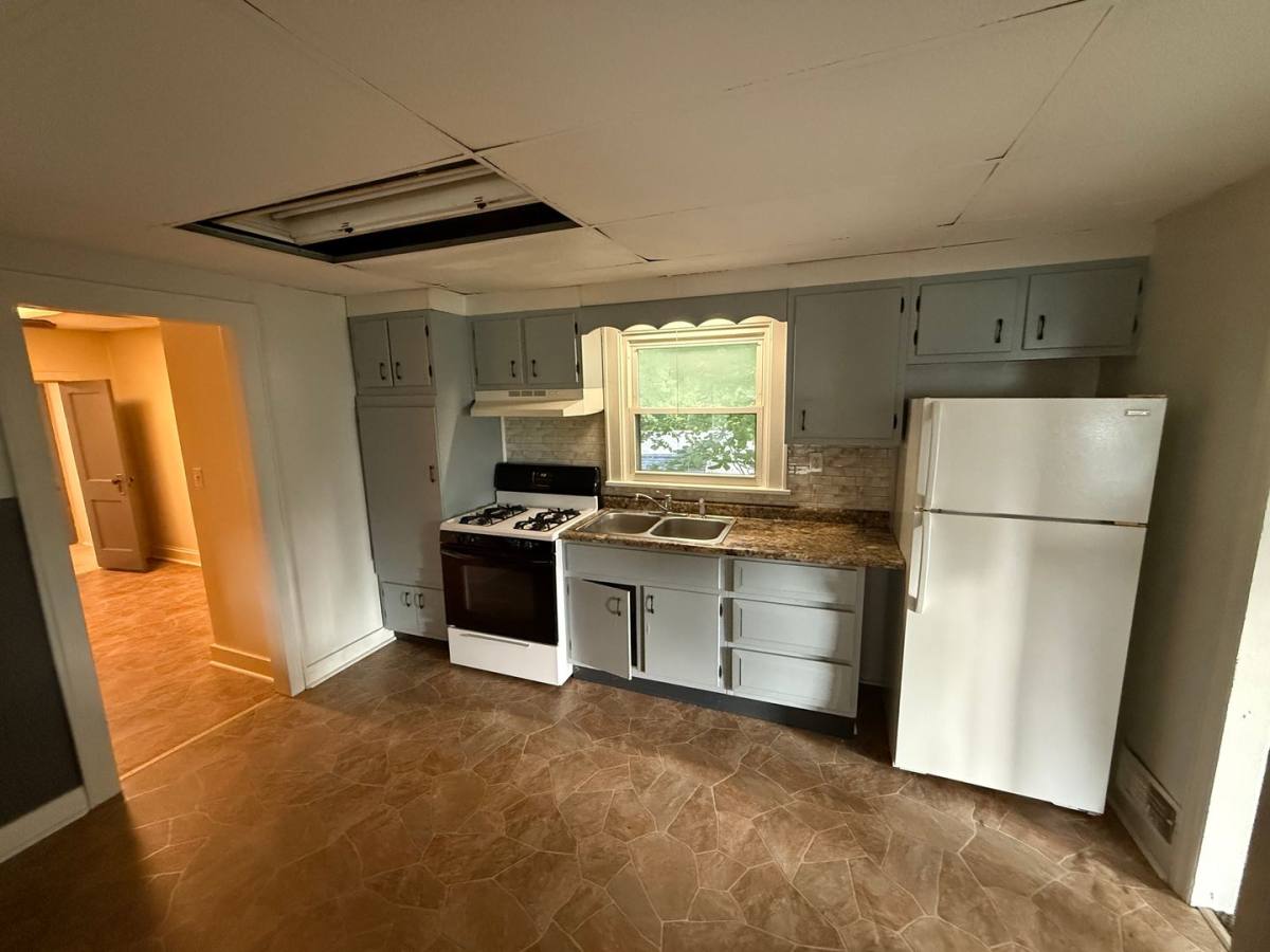 Apartment for rent at 4903 N Galena Rd, Peoria Heights, IL 61616