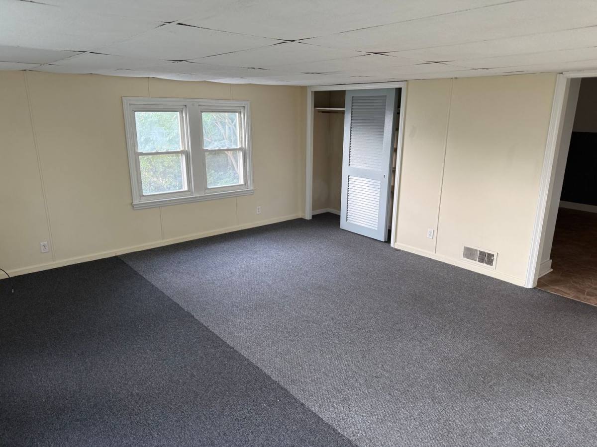 Apartment for rent at 4903 N Galena Rd, Peoria Heights, IL 61616